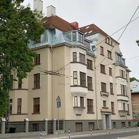 Апартаменти Cosy In Downtown Near Kalamaja